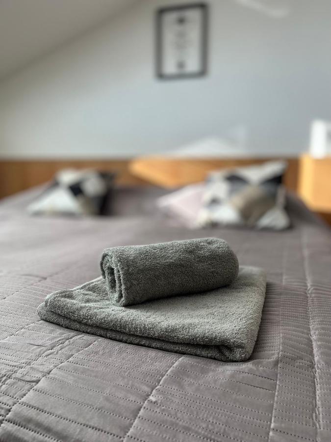Hotel Kras Roznava Luaran gambar